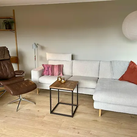 Nyrenoveret Bolig Med Indhegnet Have Villa Aabenraa